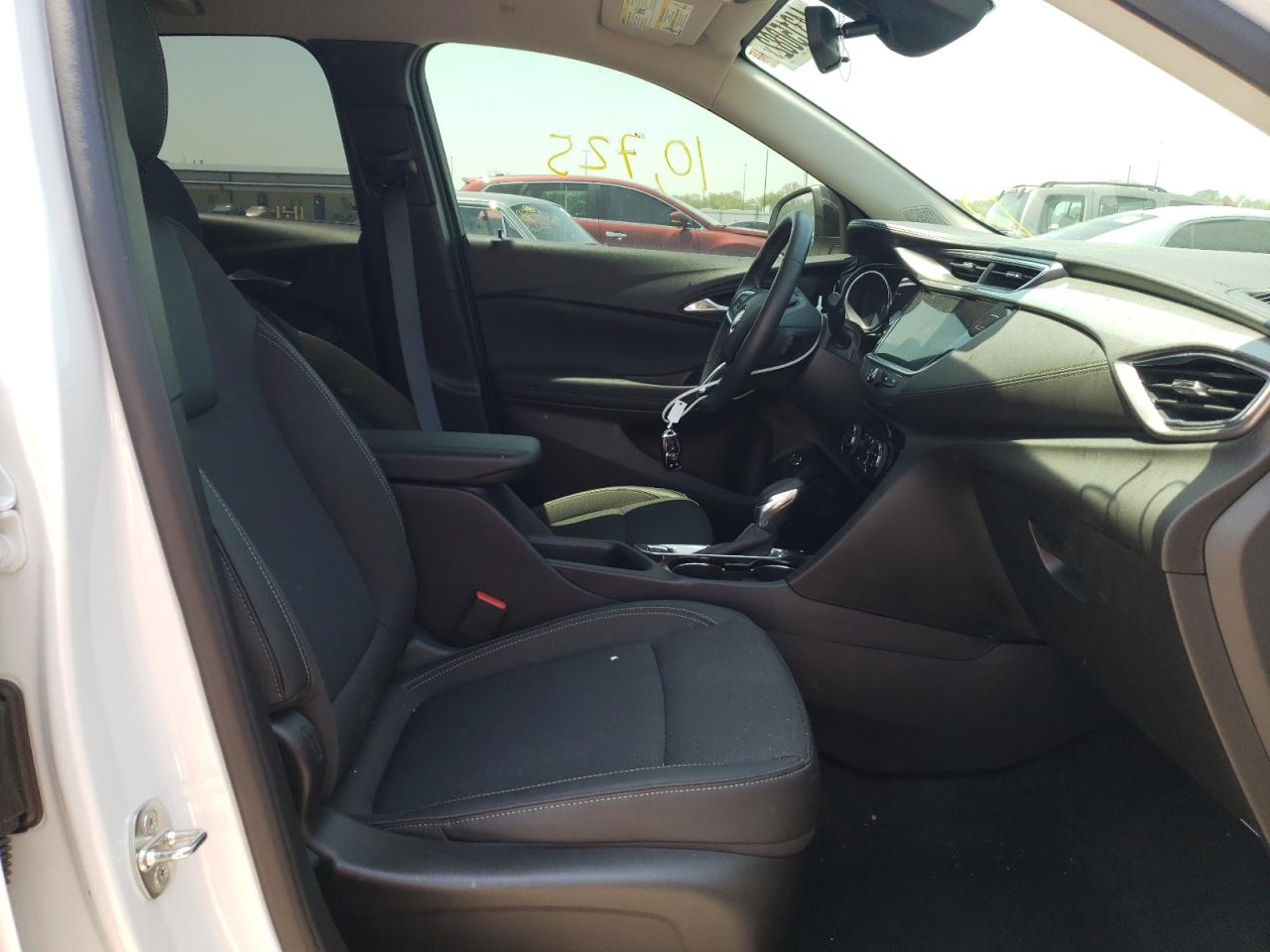 Photo 5 from auction – 2021 BUICK ENCORE GX with VIN KL4MMDSL6MB083975