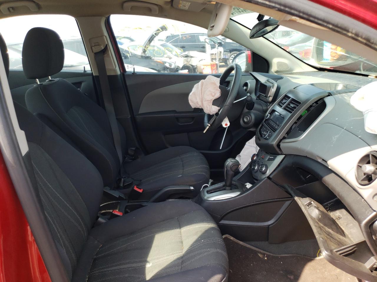 Photo 5 from auction – 2014 CHEVROLET SONIC LT with VIN 1G1JC5SG1E4213129