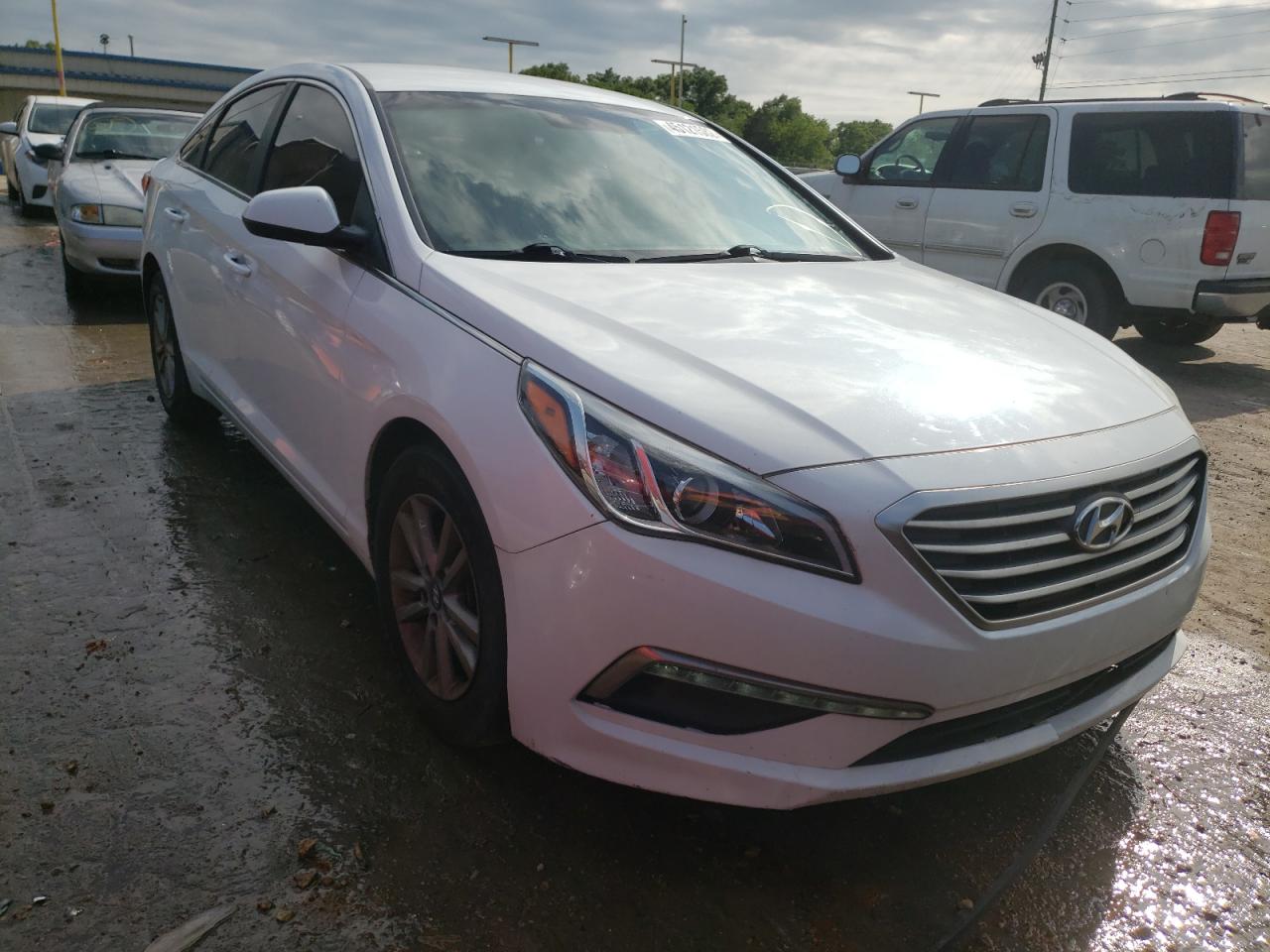 Photo 1 from auction – 2015 HYUNDAI SONATA SE with VIN 5NPE24AF0FH009772