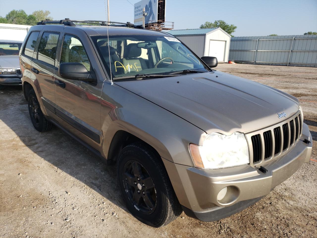 JEEP GRAND CHER 2005 with VIN 1J4GR48KX5C664260 - Photo from auction