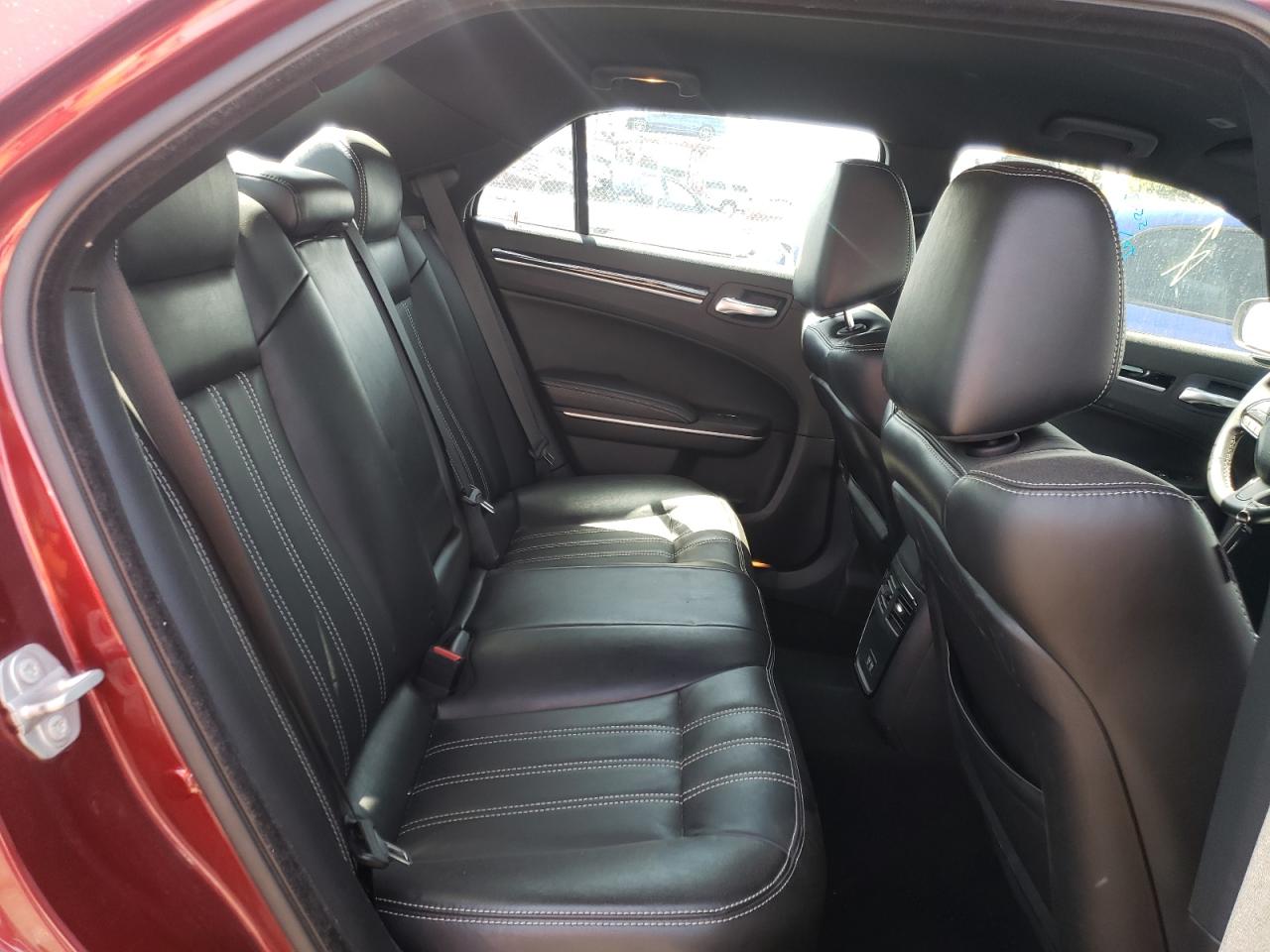 Photo 6 from auction – 2020 CHRYSLER 300 S with VIN 2C3CCABG6LH158612