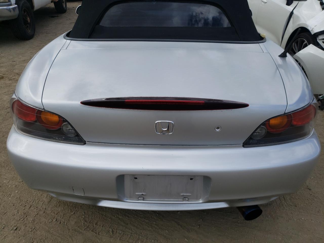 Photo 6 from auction – 2005 HONDA S2000 with VIN JHMAP21435S002946