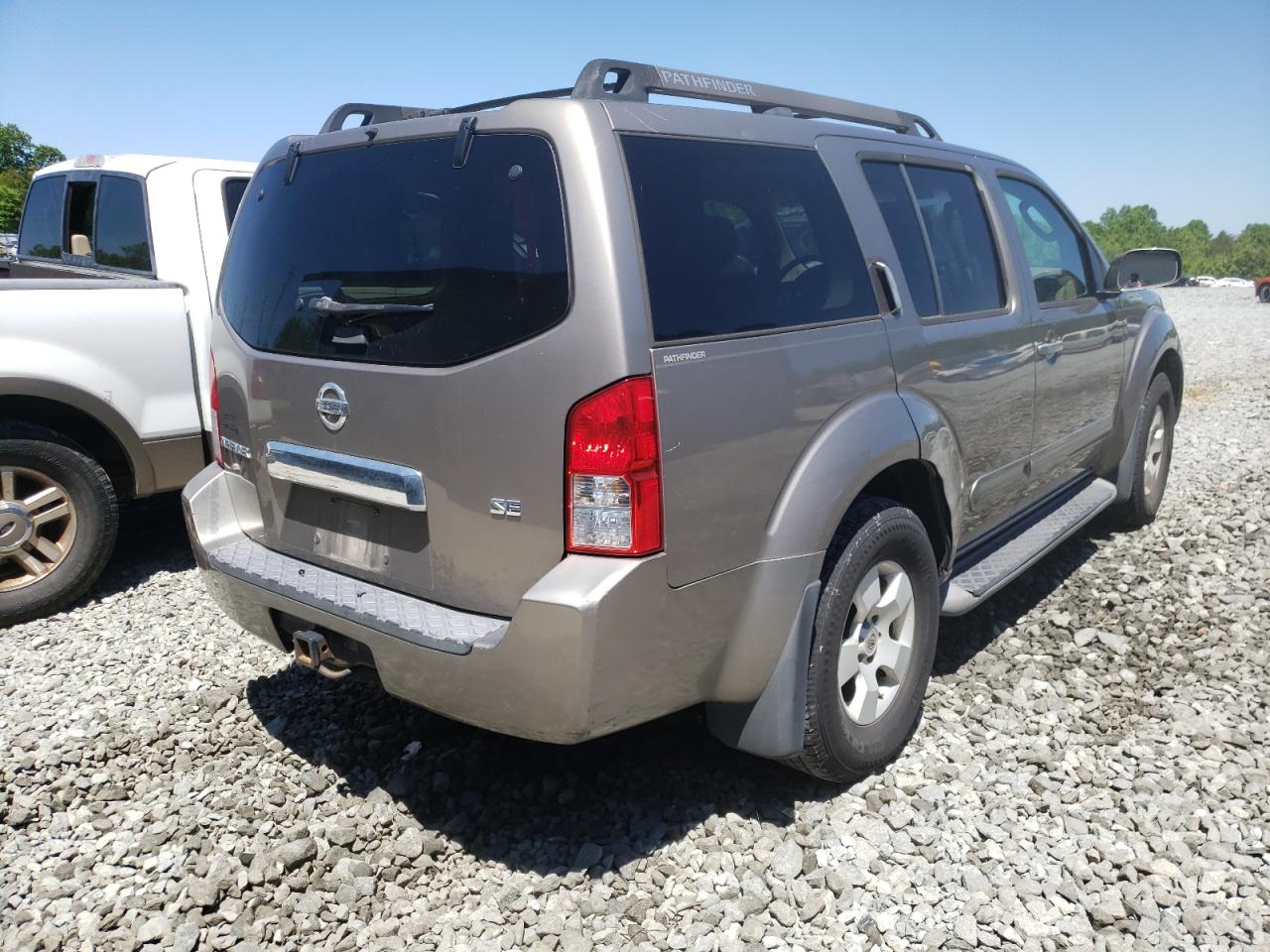 Photo 4 from auction – 2006 NISSAN PATHFINDER with VIN 5N1AR18U96C670642