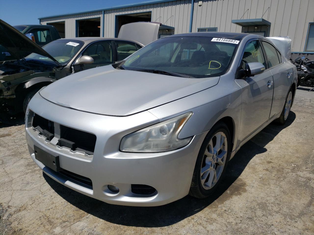 Photo 2 from auction – 2012 NISSAN MAXIMA S with VIN 1N4AA5AP1CC870570