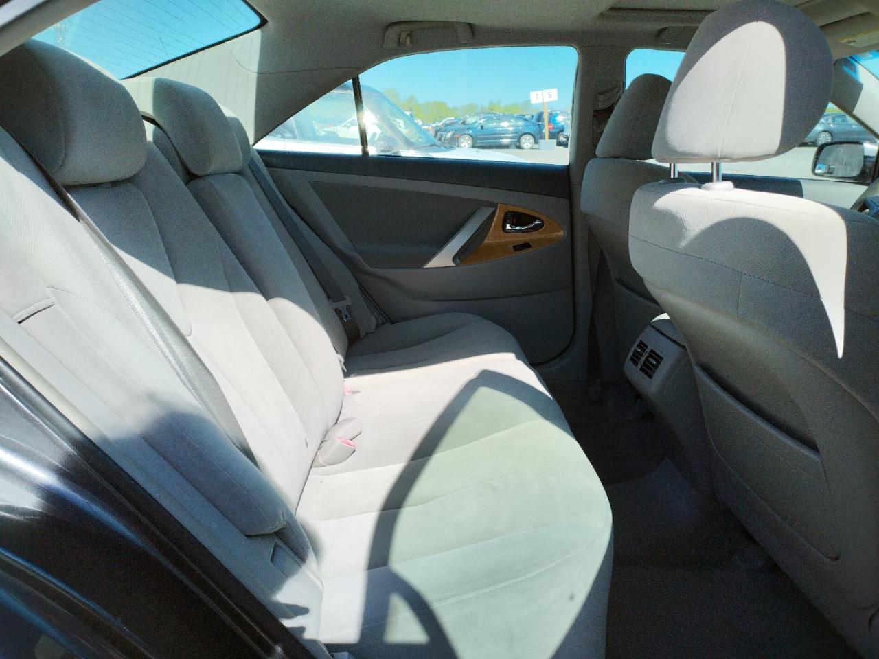 Photo 6 from auction – 2007 TOYOTA CAMRY CE with VIN JTNBE46K273088693