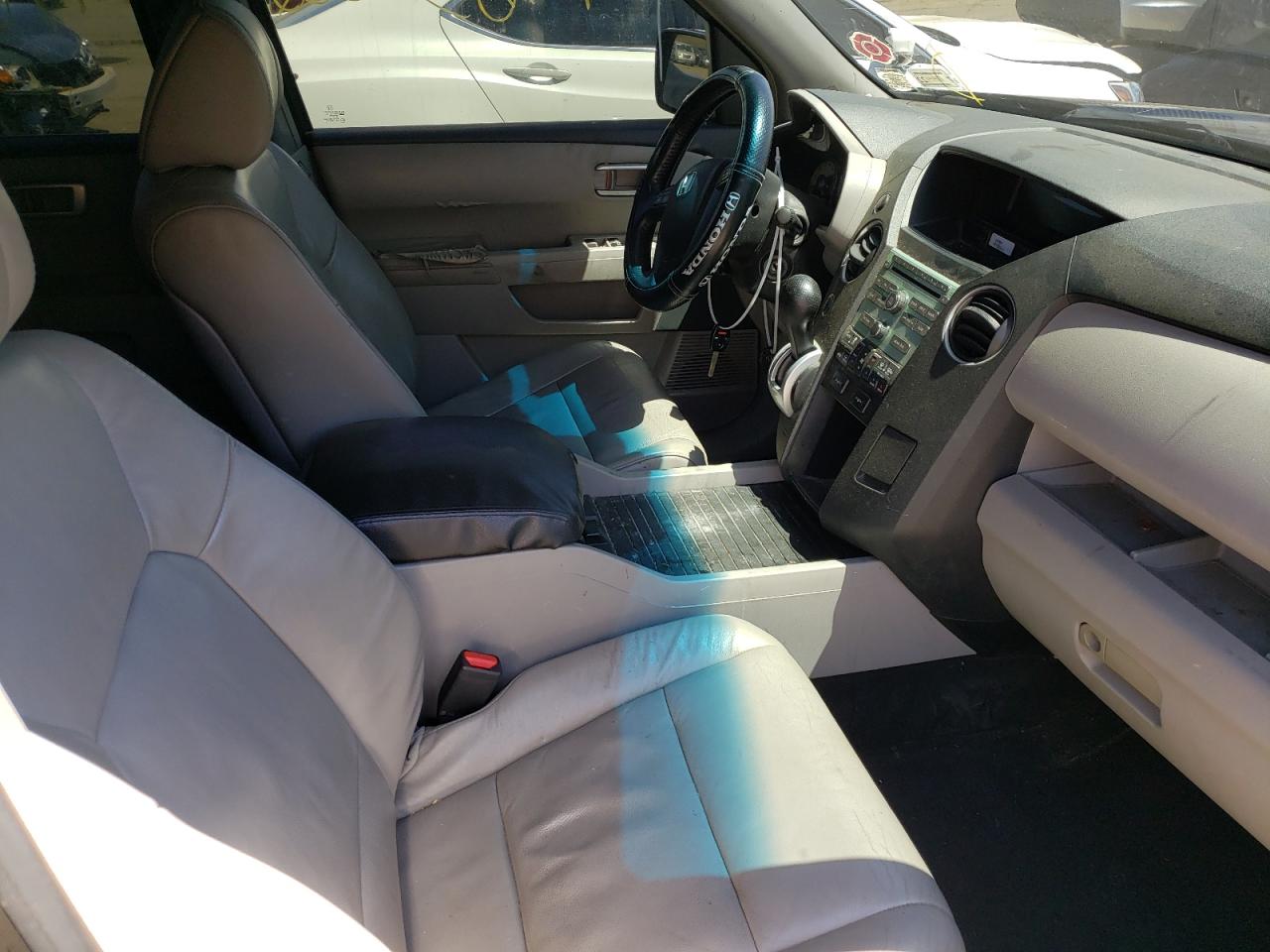 Photo 5 from auction – 2009 HONDA PILOT EXL with VIN 5FNYF48579B045959