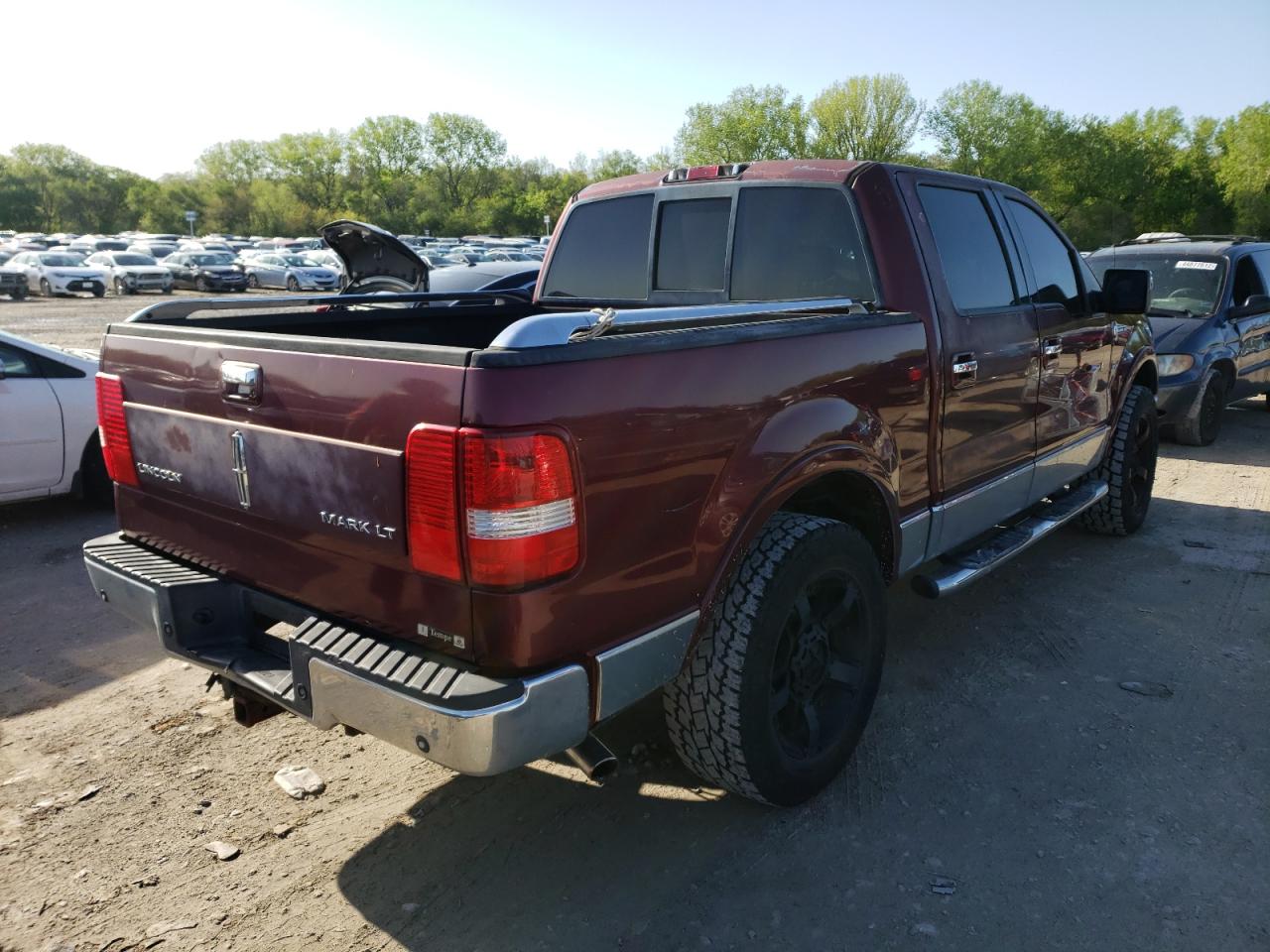 Photo 4 from auction – 2006 LINCOLN MARK LT with VIN 5LTPW16566FJ24752