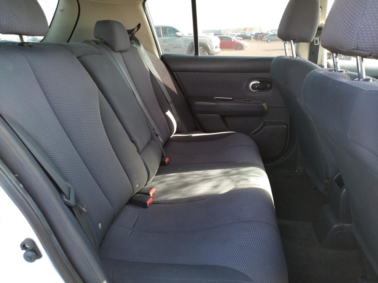 Photo 6 from auction – 2008 NISSAN VERSA S with VIN 3N1BC13E18L445958
