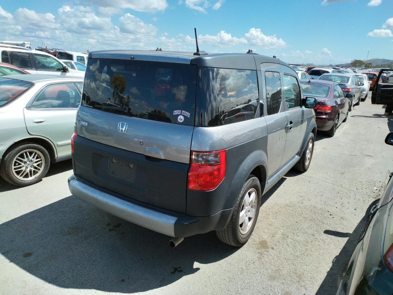 Zdjęcie 4 z aukcji – 2005 HONDA ELEMENT EX z VIN 5J6YH28645L011583