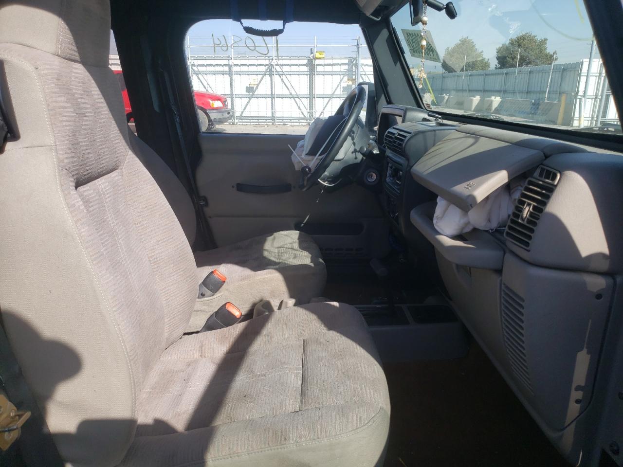 Photo 5 from auction – 2004 JEEP WRANGLER X with VIN 1J4FA39S54P722035