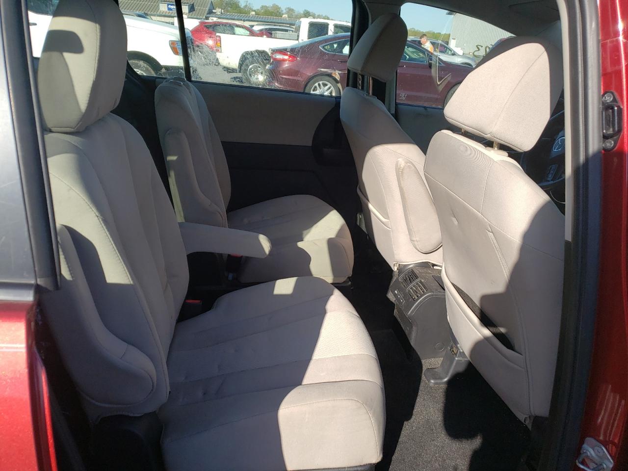 Photo 6 from auction – 2014 MAZDA 5 SPORT with VIN JM1CW2BL8E0167972