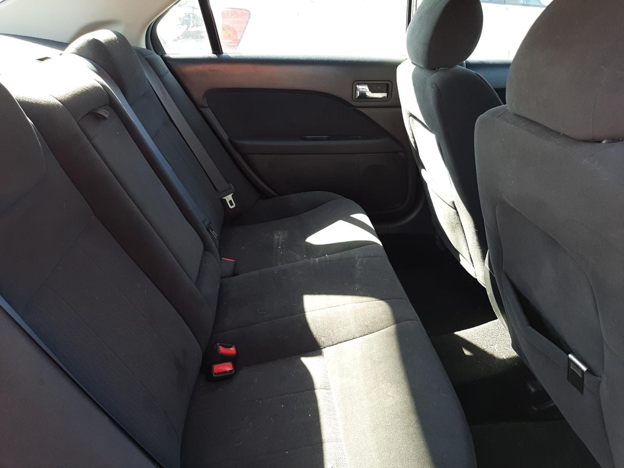 Photo 6 from auction – 2007 MERCURY MILAN with VIN 3MEHM07107R653846