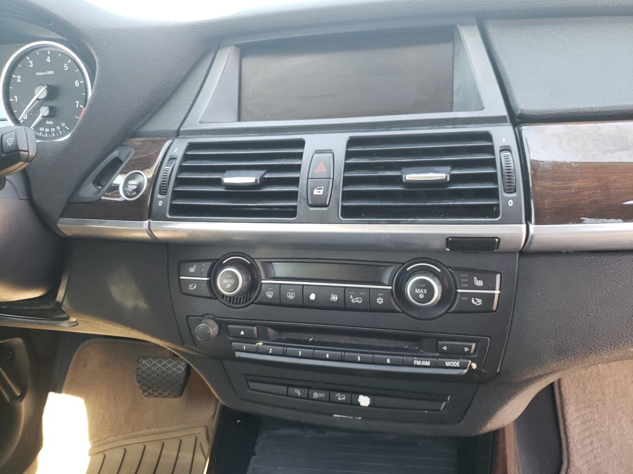 Photo 9 from auction – 2013 BMW X5 XDRIVE3 with VIN 5UXZV4C57D0B02250