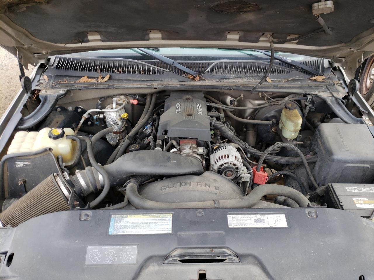 Photo 7 from auction – 2000 CHEVROLET SILVERADO with VIN 1GCEC14T8YZ128159