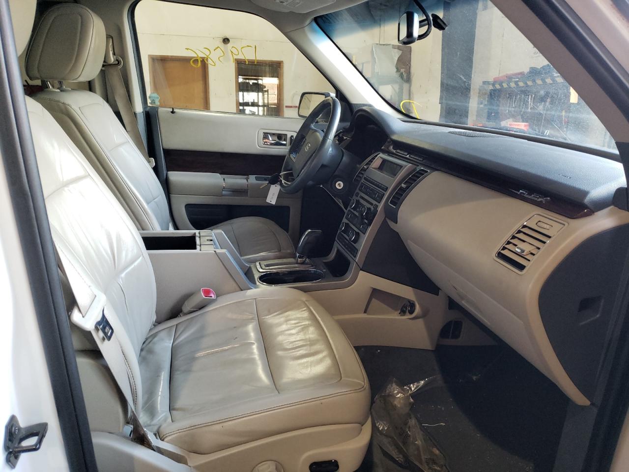 Photo 5 from auction – 2009 FORD FLEX SEL with VIN 2FMEK62C59BA01131