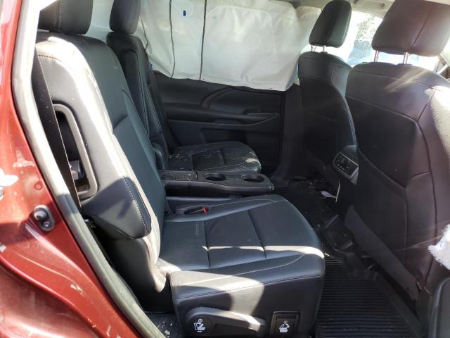 Photo 6 from auction – 2018 TOYOTA HIGHLANDER with VIN 5TDJZRFH6JS823185