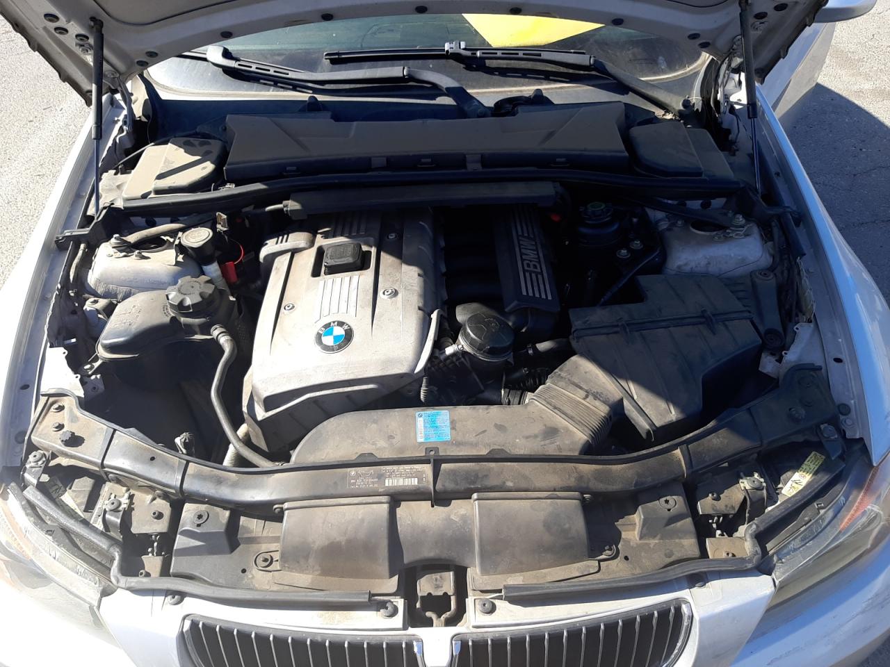 Photo 7 from auction – 2006 BMW 330 I with VIN WBAVB33516KR76646