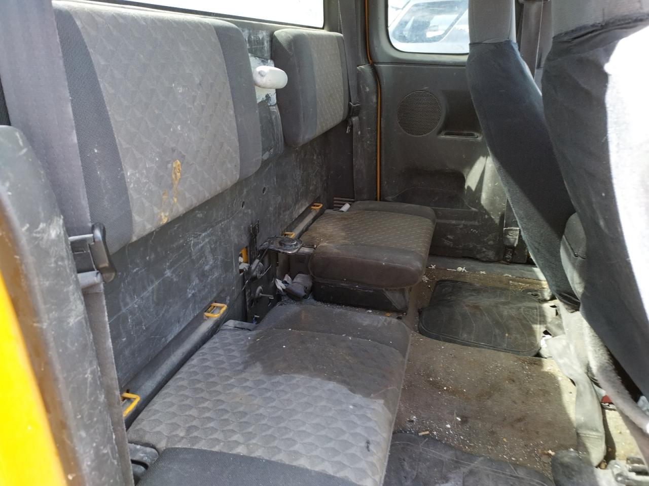 Photo 6 from auction – 2004 GMC CANYON with VIN 1GTDS196948172740