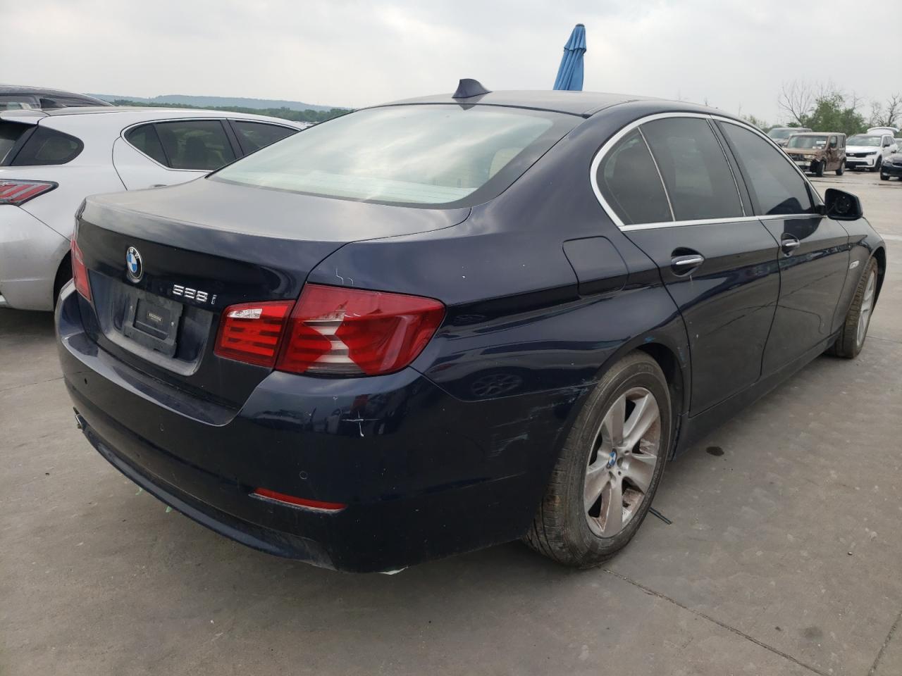 Photo 4 from auction – 2013 BMW 528 I with VIN WBAXG5C51DD231645
