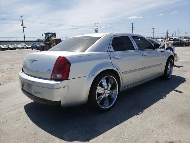 Photo 4 from auction – 2006 CHRYSLER 300 with VIN 2C3KA43R76H505615