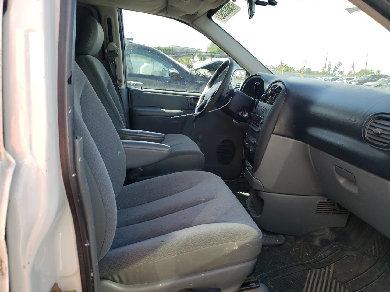 Photo 19 from auction – 2006 DODGE CARAVAN C/ with VIN 1D4GP21R56B599061