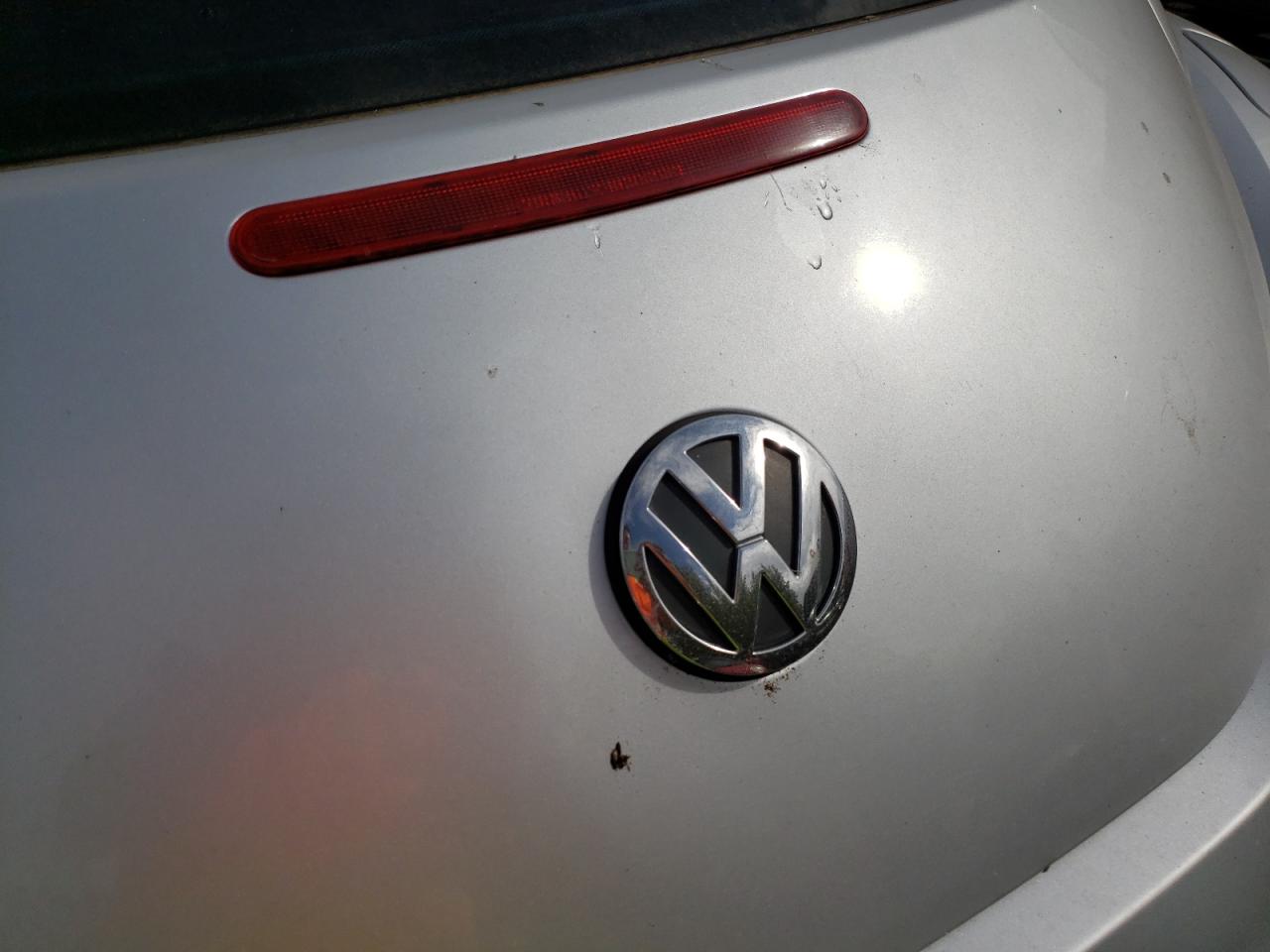 Photo 9 from auction – 2002 VOLKSWAGEN NEW BEETLE with VIN 3VWCP21C52M415146