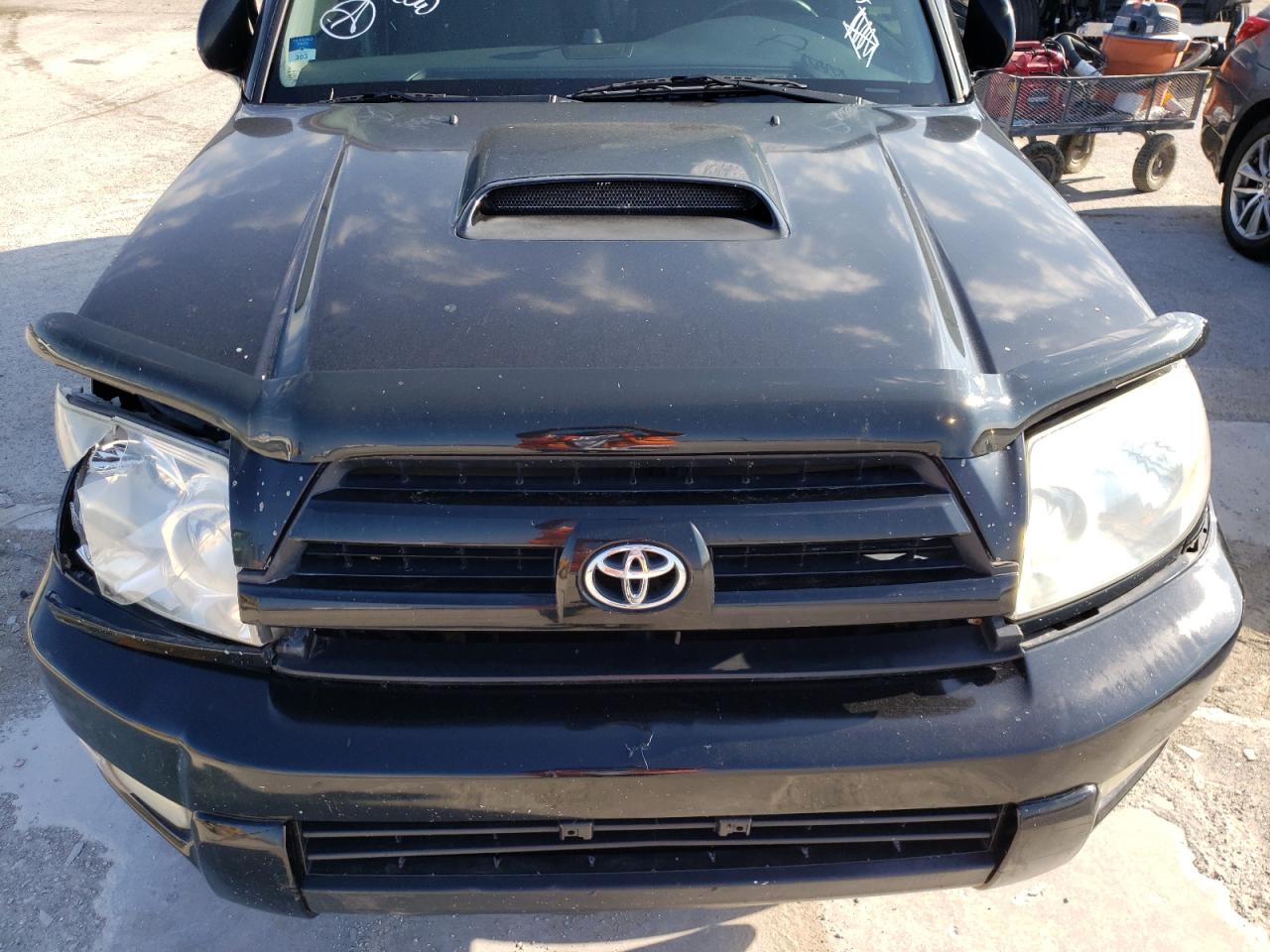 Photo 7 from auction – 2005 TOYOTA 4RUNNER SR with VIN JTEZU14R358025876