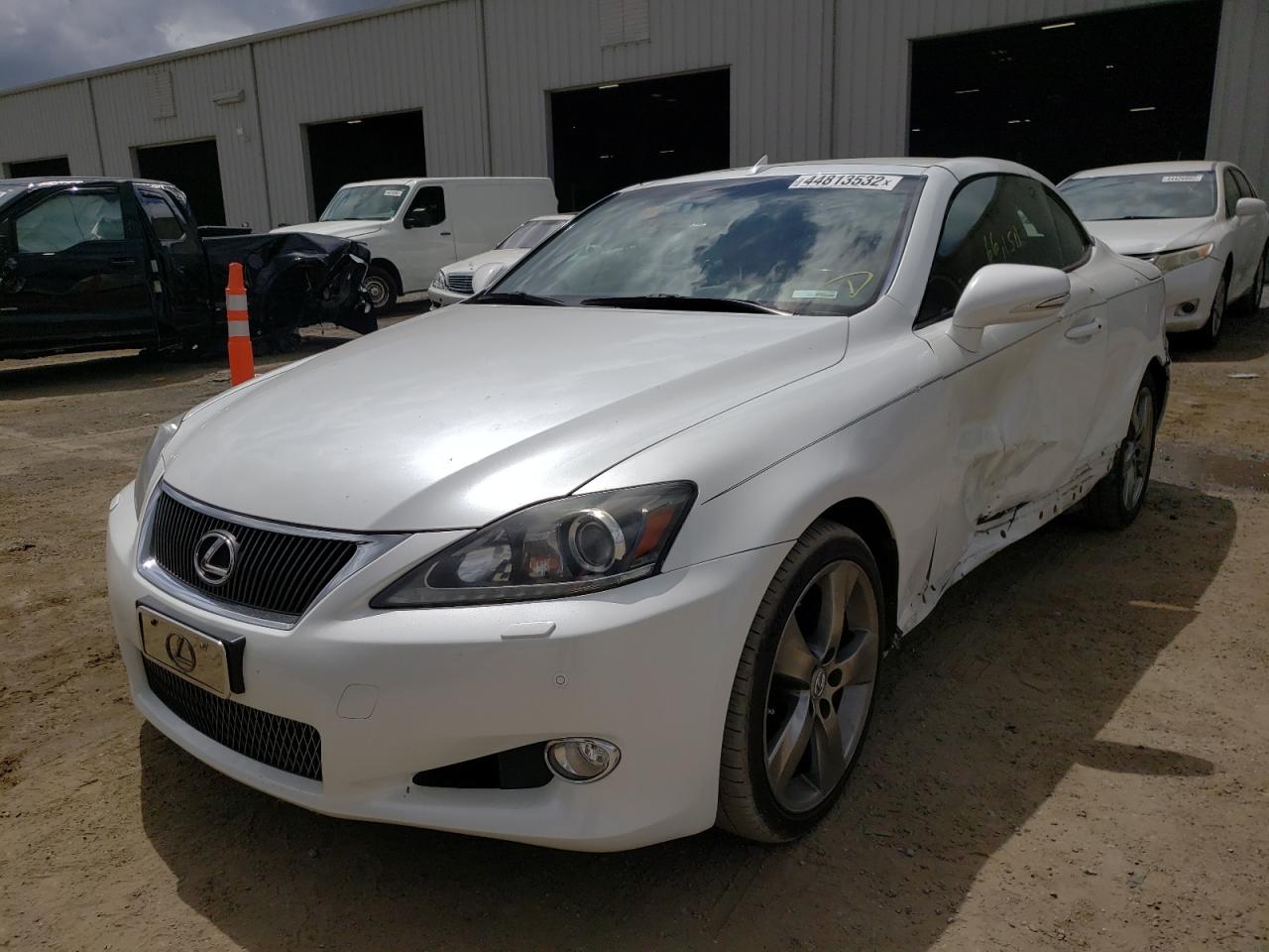 Photo 2 from auction – 2011 LEXUS IS 250 with VIN JTHFF2C23B2517915