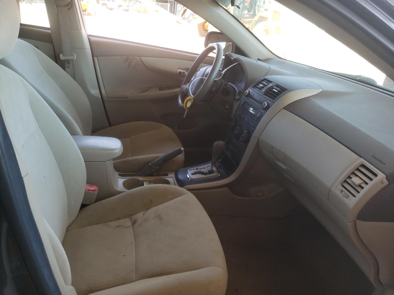 Photo 5 from auction – 2010 TOYOTA COROLA with VIN 2T1BU4EE8AC366207