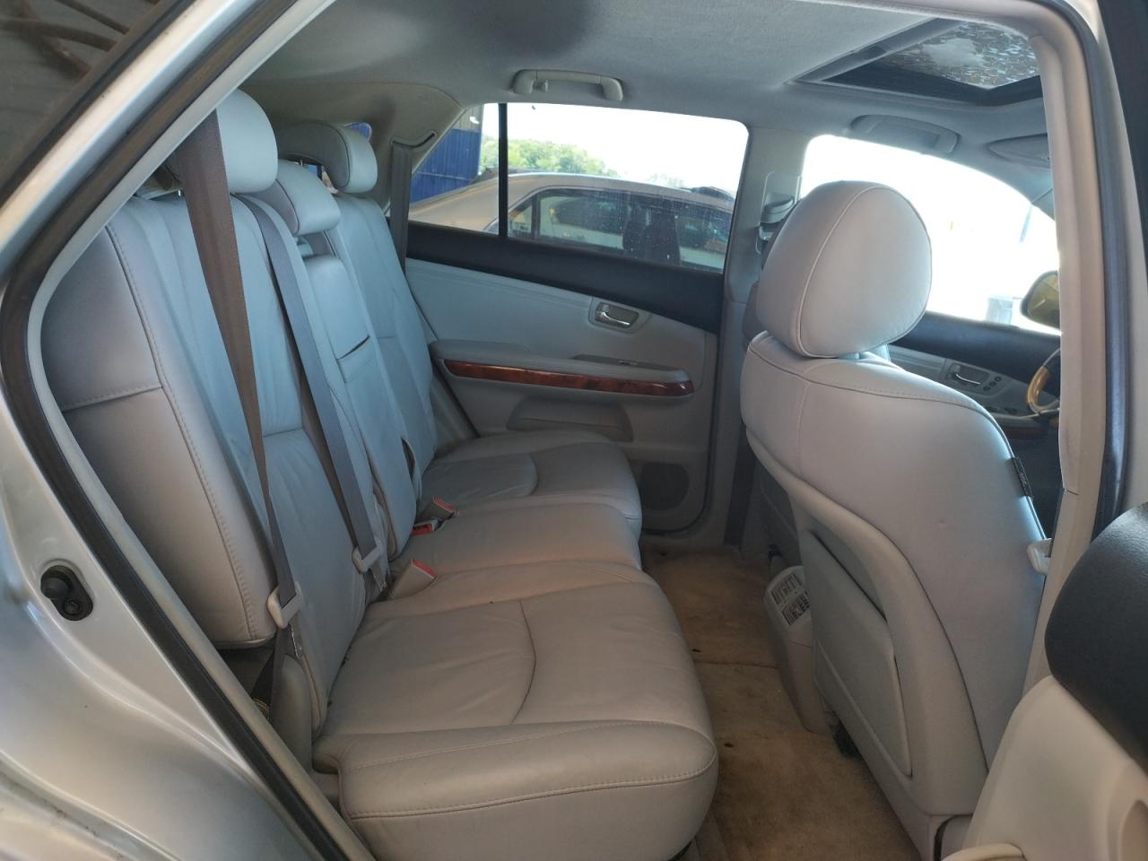 Photo 6 from auction – 2006 LEXUS RX 330 with VIN 2T2GA31U46C045113