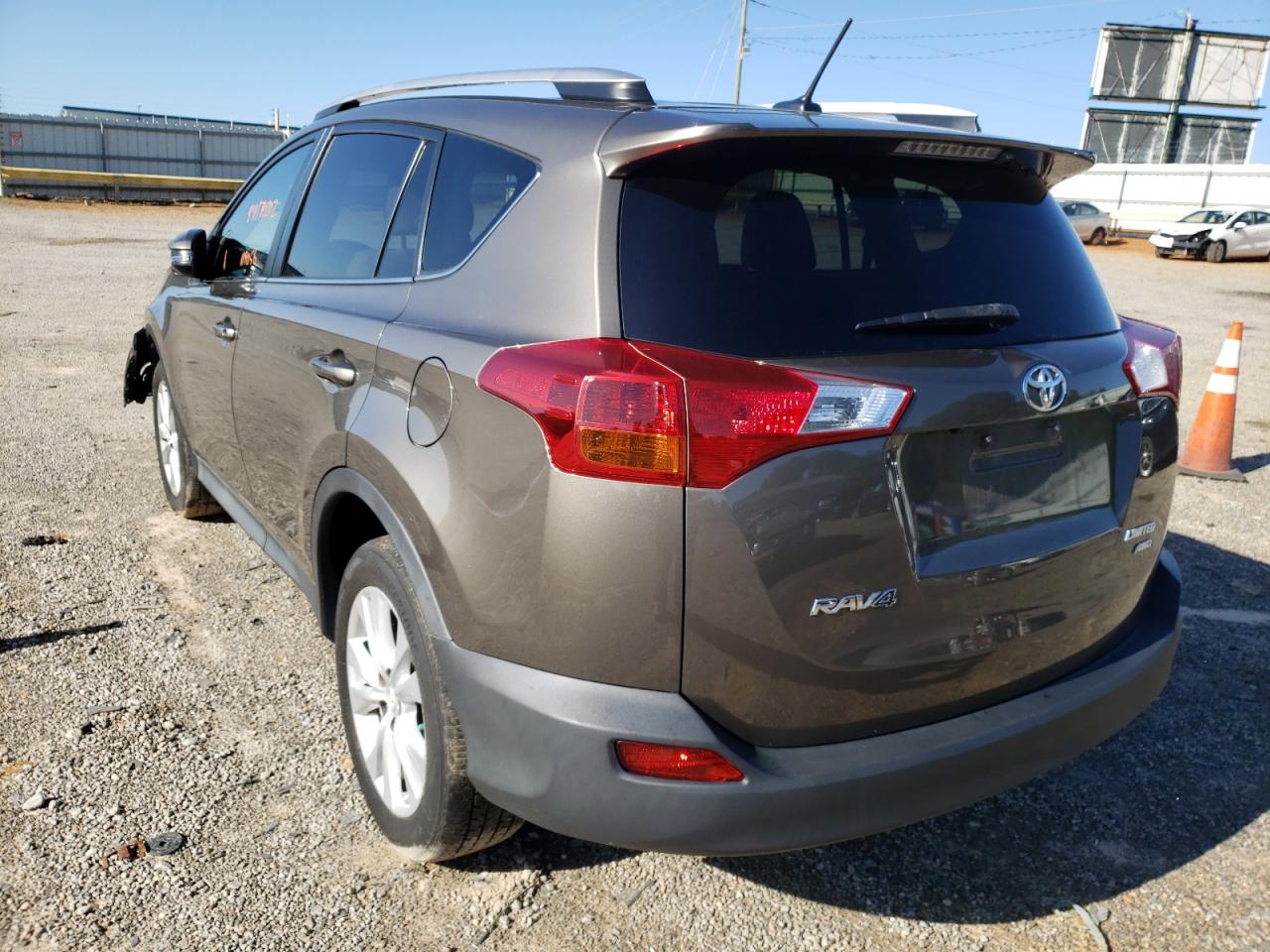 Photo 3 from auction – 2015 TOYOTA RAV4 LIMIT with VIN 2T3DFREVXFW392109