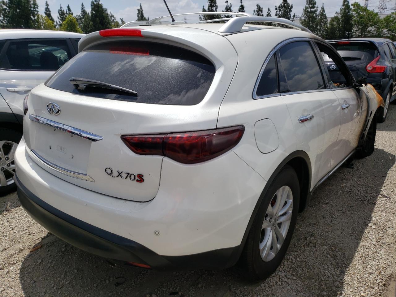 Photo 4 from auction – 2017 INFINITI QX70 with VIN JN8CS1MW7HM411836