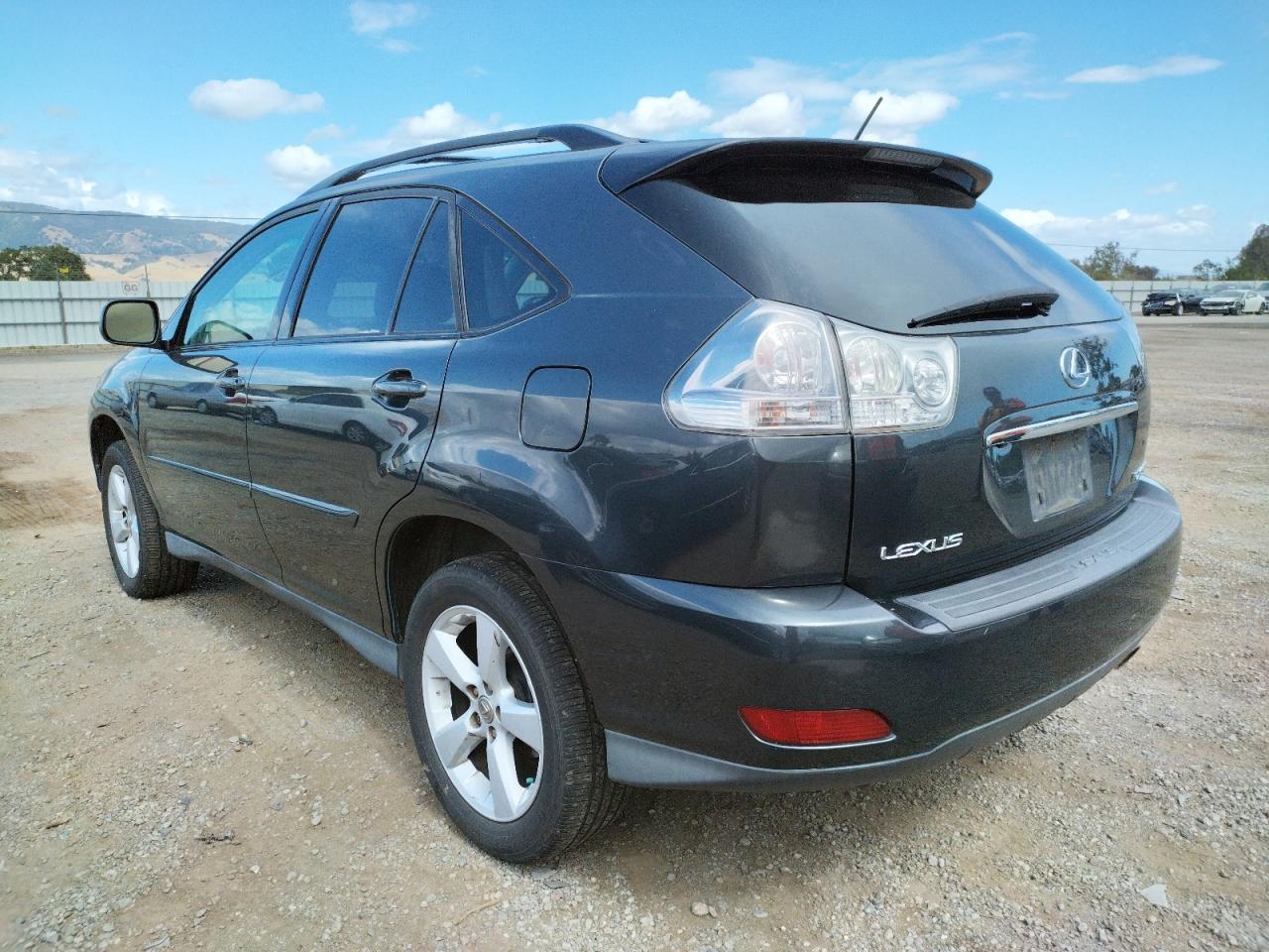 Photo 3 from auction – 2005 LEXUS RX 330 with VIN 2T2HA31U55C064420