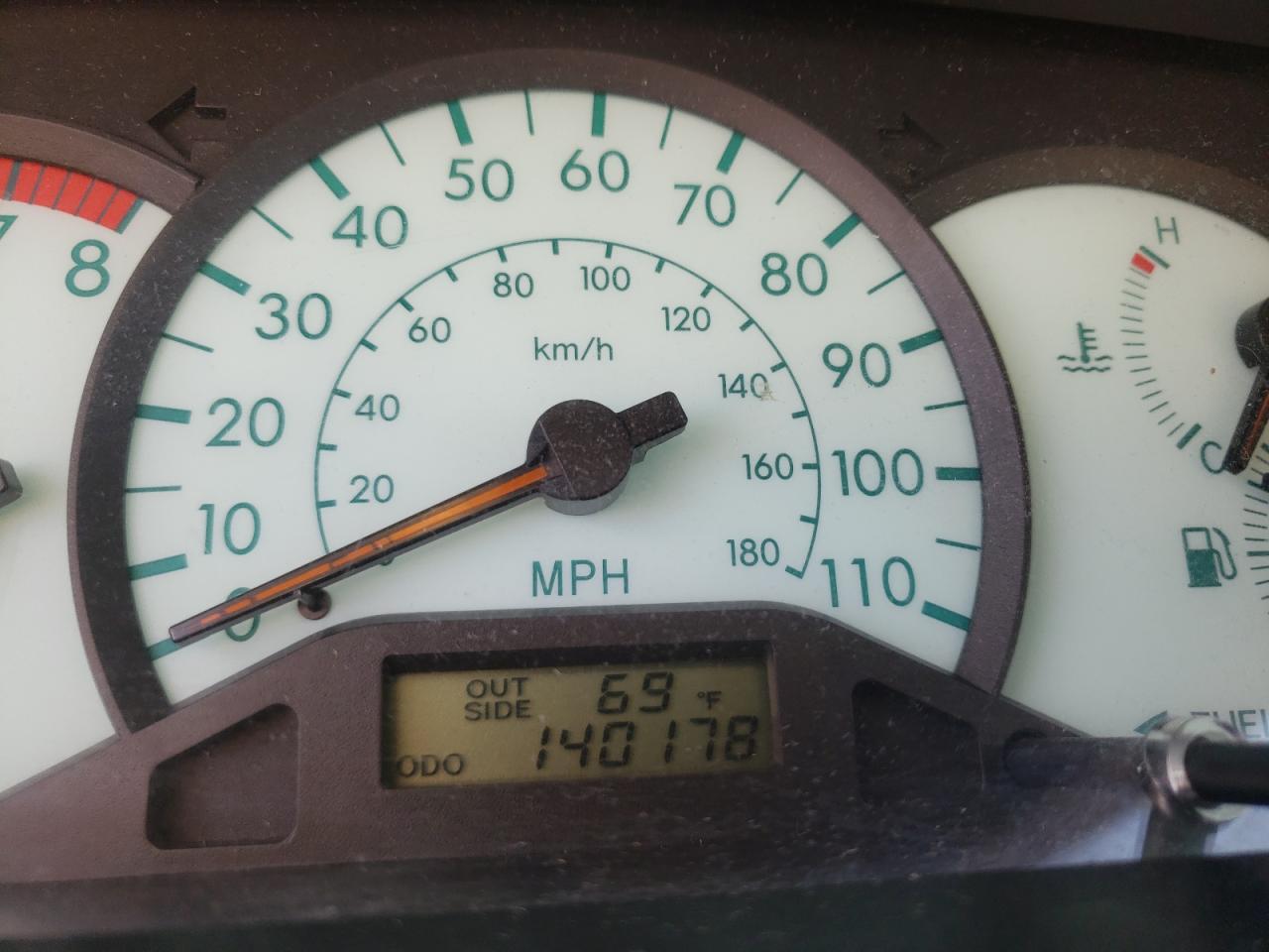Photo 8 from auction – 2004 TOYOTA COROLLA with VIN 1NXBR32EX4Z289438