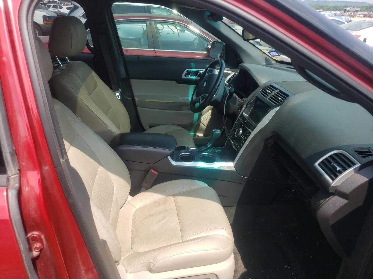 Photo 5 from auction – 2014 FORD EXPLORER L with VIN 1FM5K7F87EGA99447