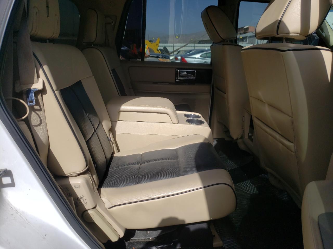 Photo 6 from auction – 2009 LINCOLN NAVIGATOR with VIN 5LMFU28509EJ02224
