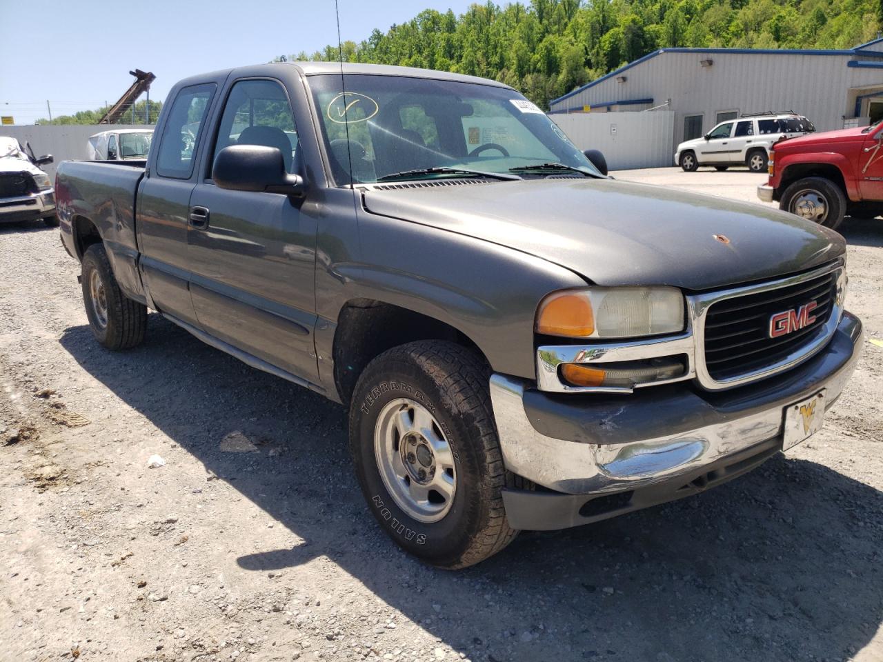 Photo 11 from auction – 2002 GMC SIERRA with VIN 2GTEK19V021148533