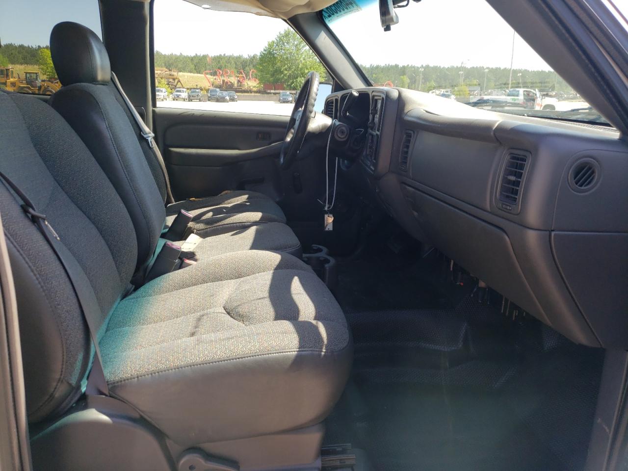 Photo 19 from auction – 2006 CHEVROLET SILVERADO with VIN 1GCEC19T46Z144459