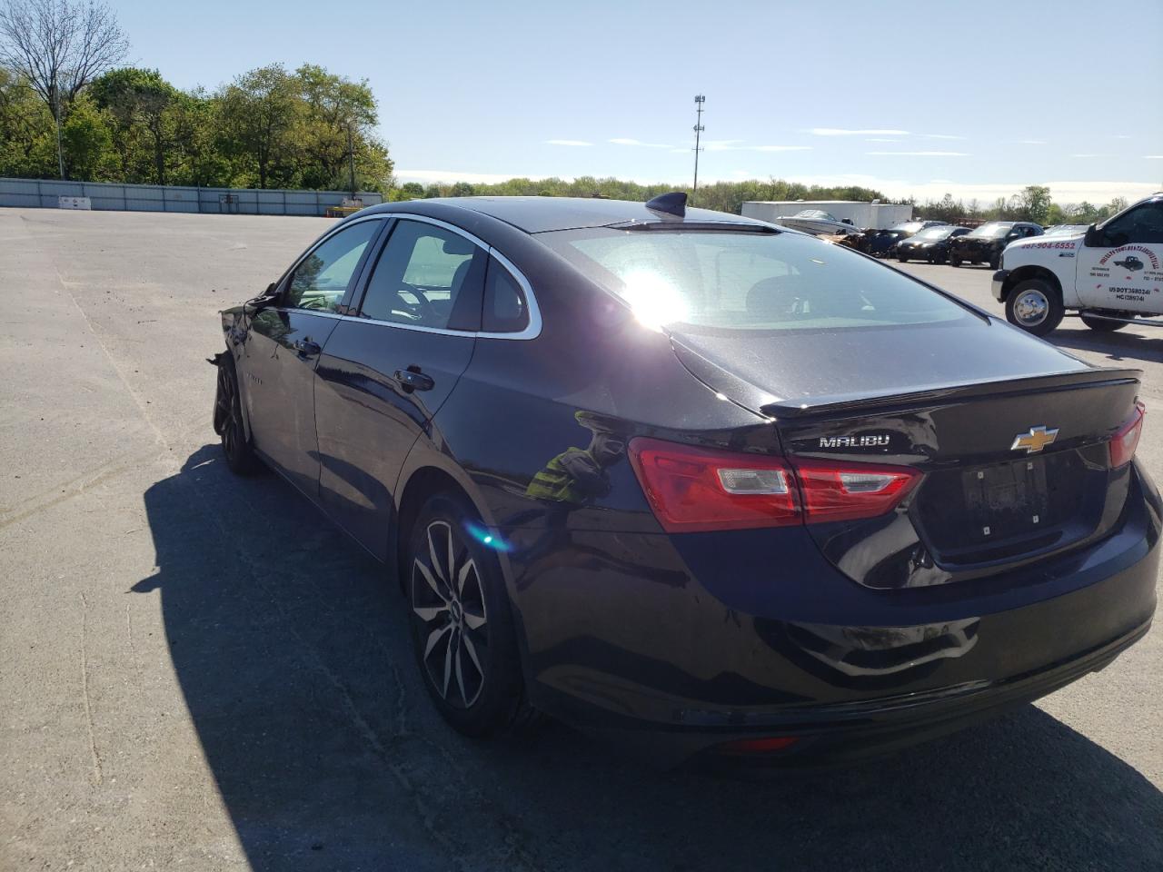 Photo 3 from auction – 2018 CHEVROLET MALIBU LT with VIN 1G1ZD5ST3JF276499