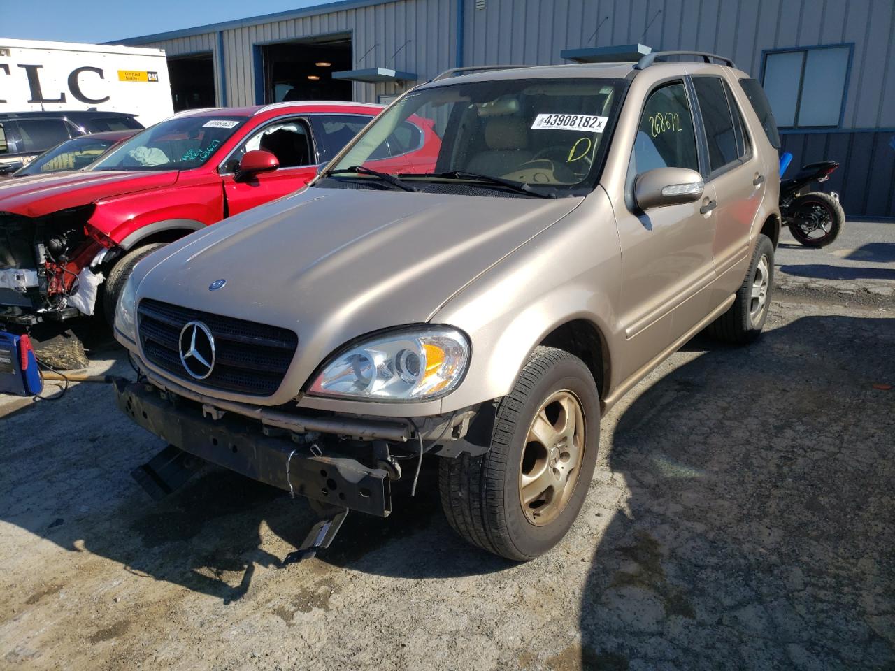 Photo 2 from auction – 2002 MERCEDES-BENZ ML 320 with VIN 4JGAB54E62A327710