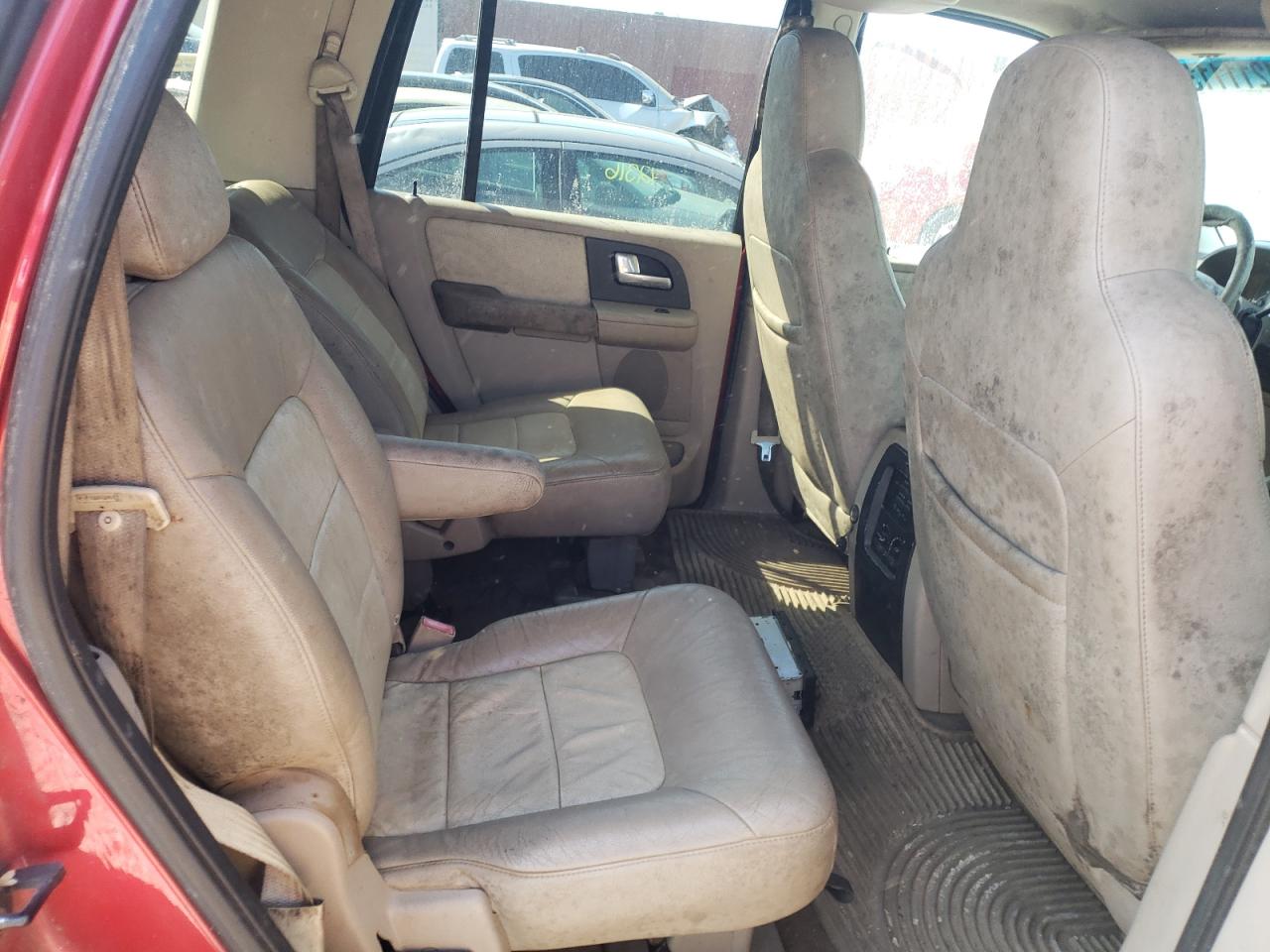 Photo 6 from auction – 2003 FORD EXPEDITION with VIN 1FMFU17L83LA70784