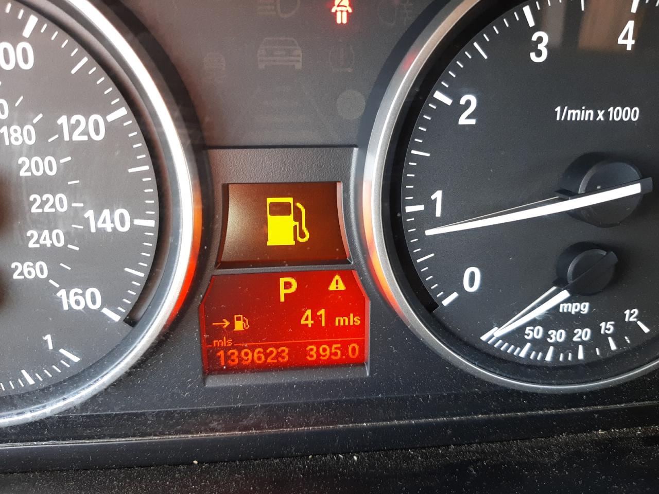 Photo 8 from auction – 2014 BMW X1 SDRIVE2 with VIN WBAVM1C52EVW49989