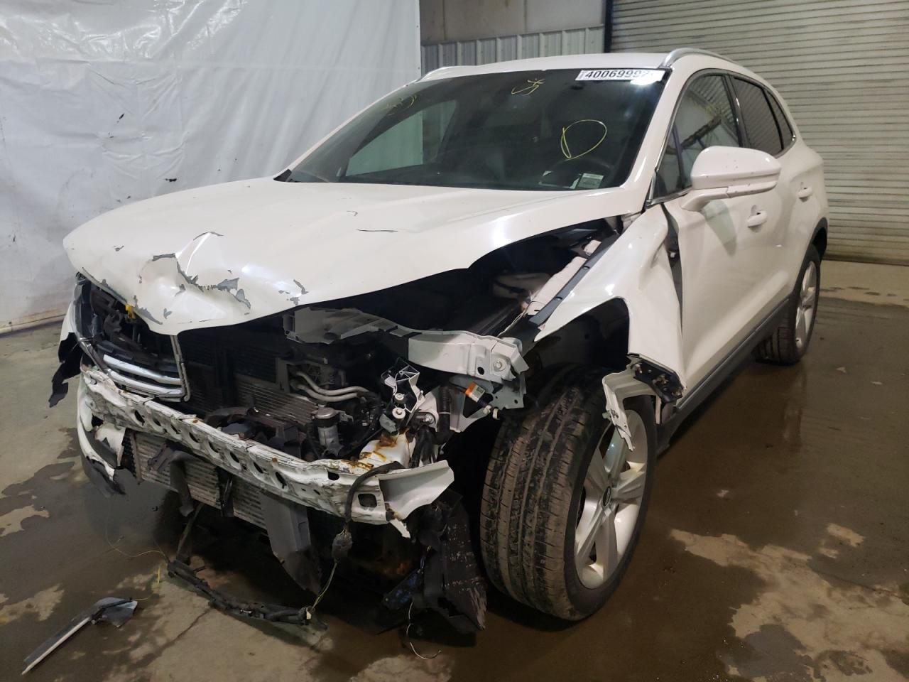 Photo 2 from auction – 2015 LINCOLN MKC with VIN 5LMCJ2A98FUJ24496