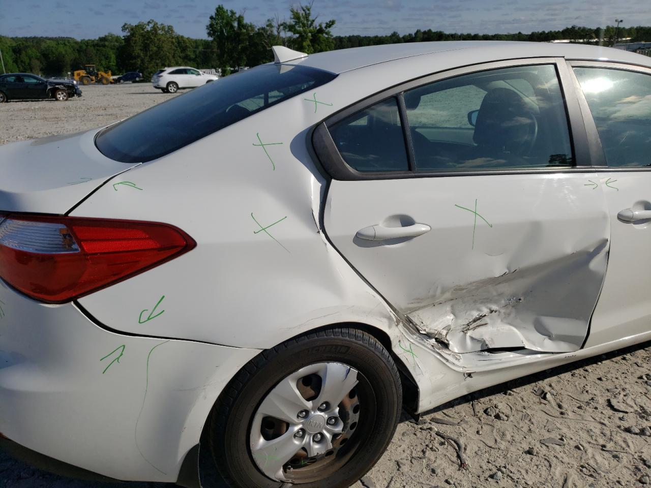 Photo 9 from auction – 2016 KIA FORTE LX with VIN KNAFK4A62G5466196