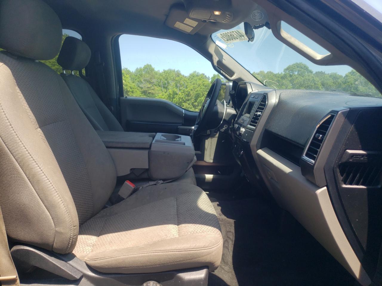 Photo 5 from auction – 2016 FORD F150 SUPER with VIN 1FTEW1C88GFD50835