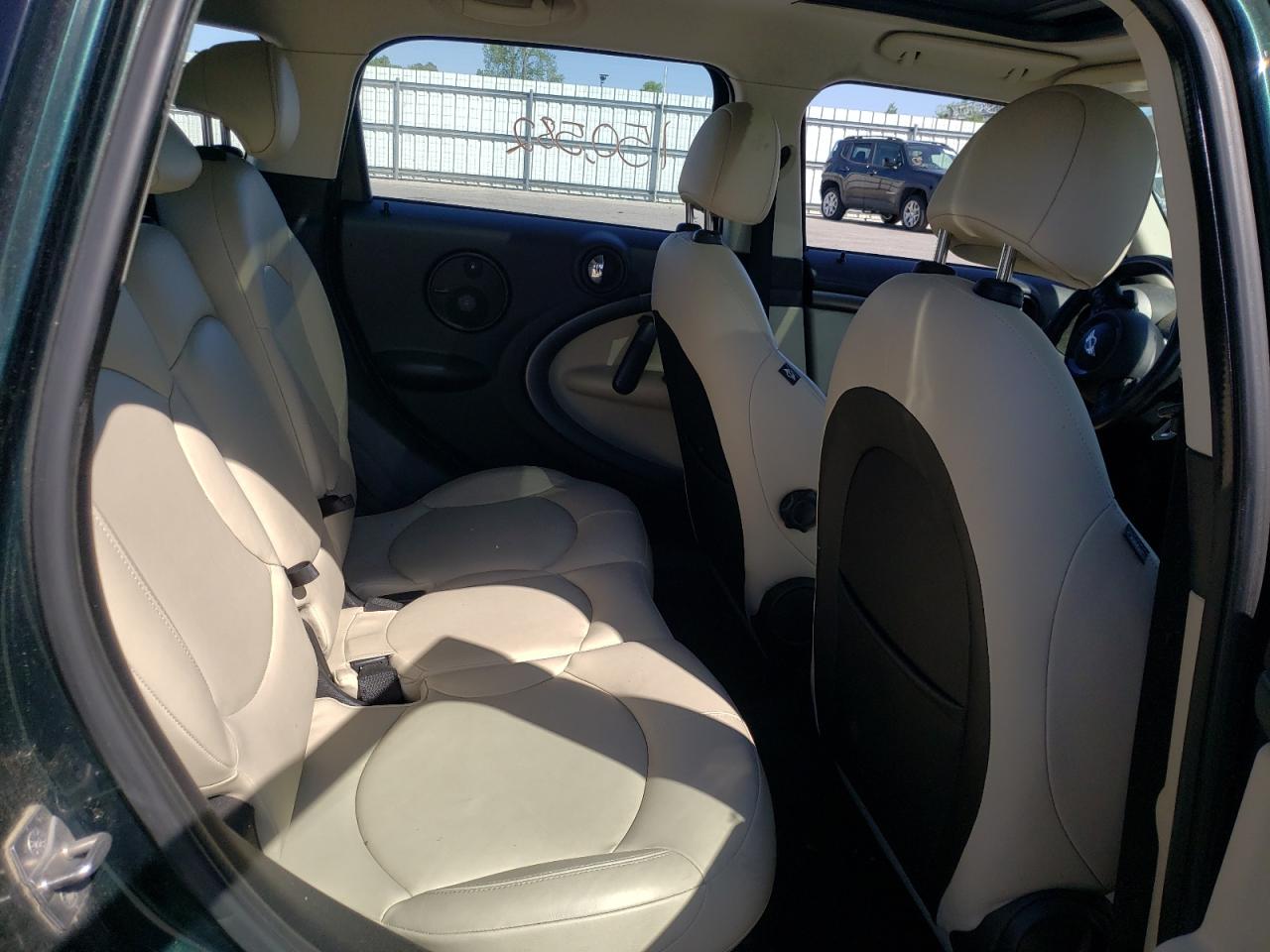 Photo 6 from auction – 2012 MINI COOPER S C with VIN WMWZC5C58CWL60280