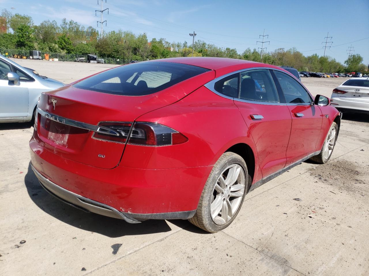Photo 4 from auction – 2013 TESLA MODEL S with VIN 5YJSA1AC1DFP10312