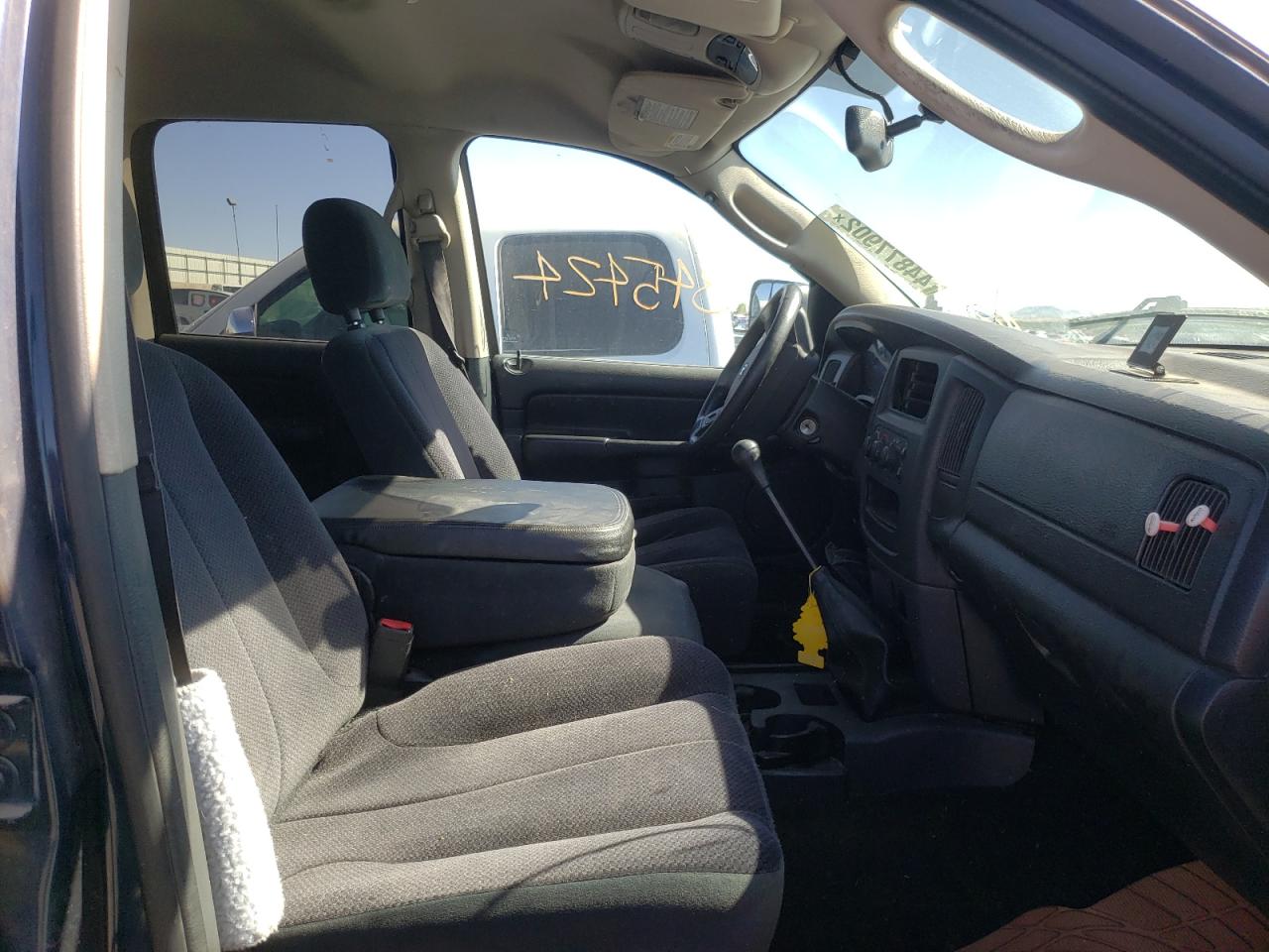 Photo 5 from auction – 2004 DODGE RAM 2500 S with VIN 3D7KA28C64G192421