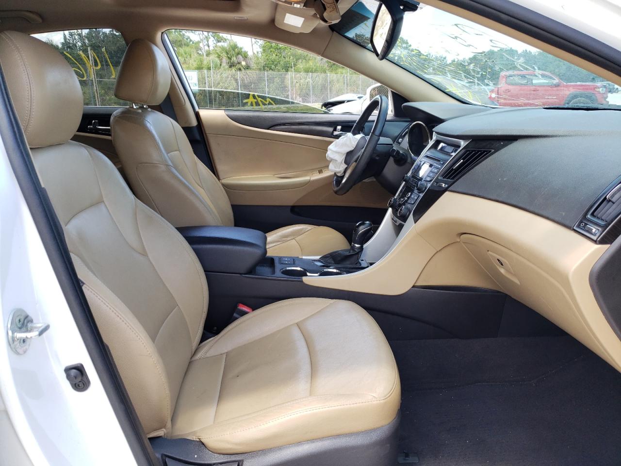 Photo 5 from auction – 2013 HYUNDAI SONATA SE with VIN 5NPEC4AC2DH521050