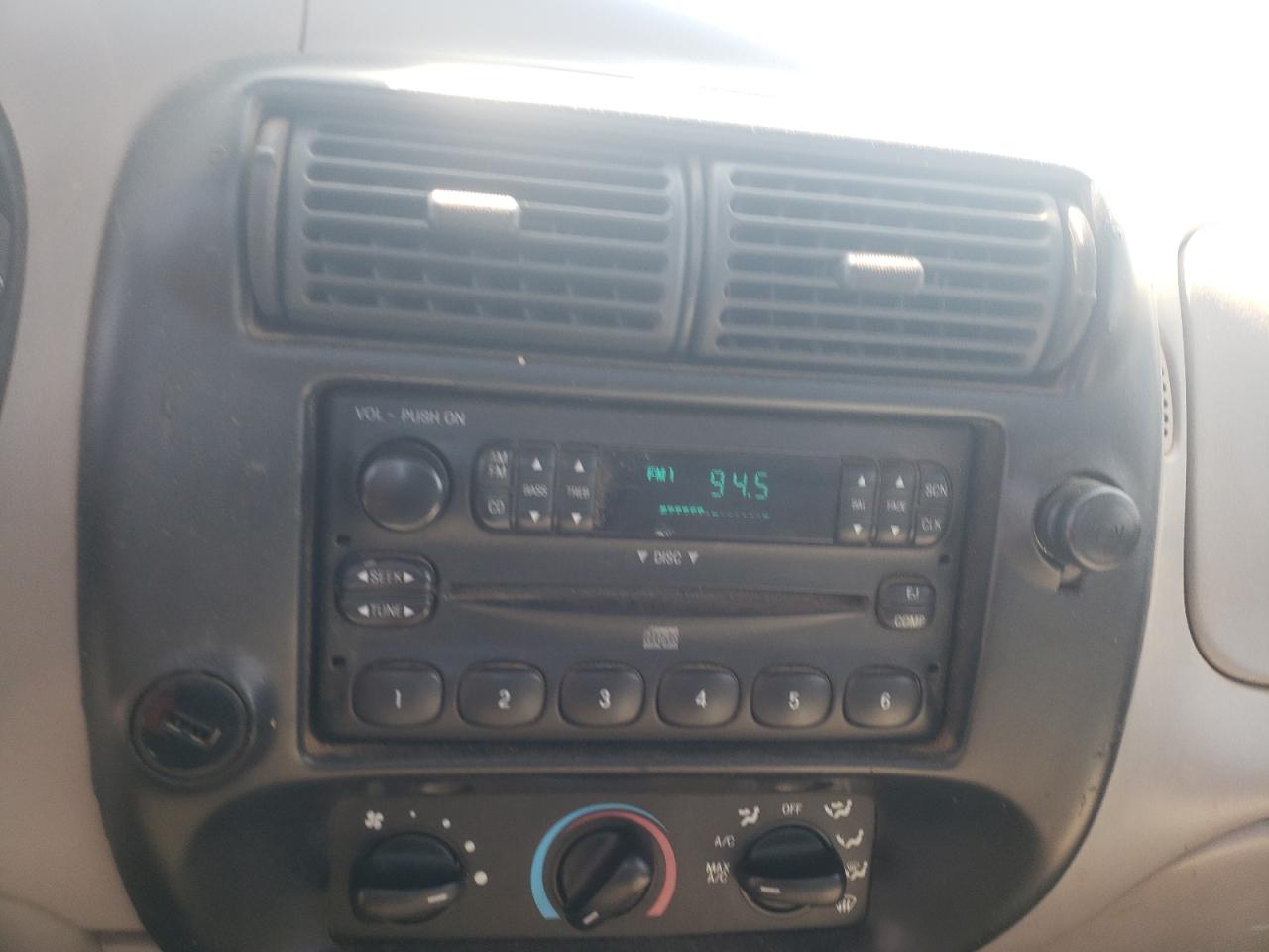 Photo 9 from auction – 1997 FORD RANGER with VIN 1FTCR10A2VPB03565